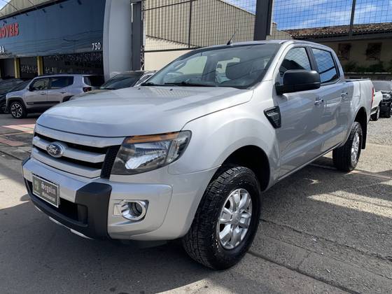 FORD RANGER 2.5 XLS 4X2 CD 16V FLEX 4P MANUAL FORD RANGER 2.5 XLS 4X2 CD 16V FLEX 4P MANUAL